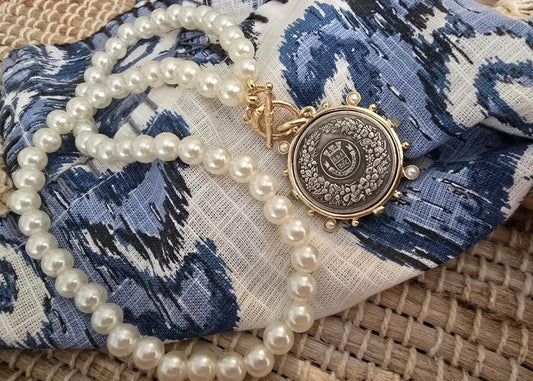 Pearl Strand French Coin Pendant Necklace — Elegant Coastal Vintage Necklace with Toggle Clasp